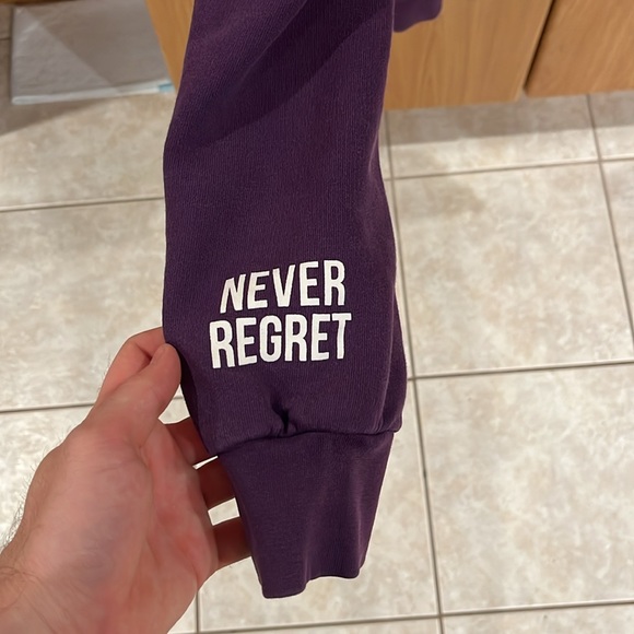 Discontinued H&M Hoodie Purple Medium - Picture 3 of 5